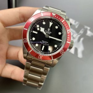 Tudor Heritage Black Bay 41mm Premium Super Clone Watch for Sale 1137948824 - front view | Black Bay