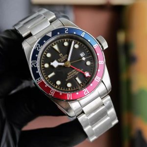 Tudor Black Bay 42mm Super Clone Watch | Luxury Replica Cash on Delivery 1132047809 - side view